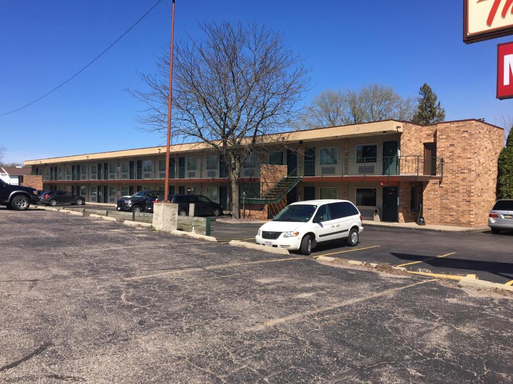Thunderbird Motor Inn